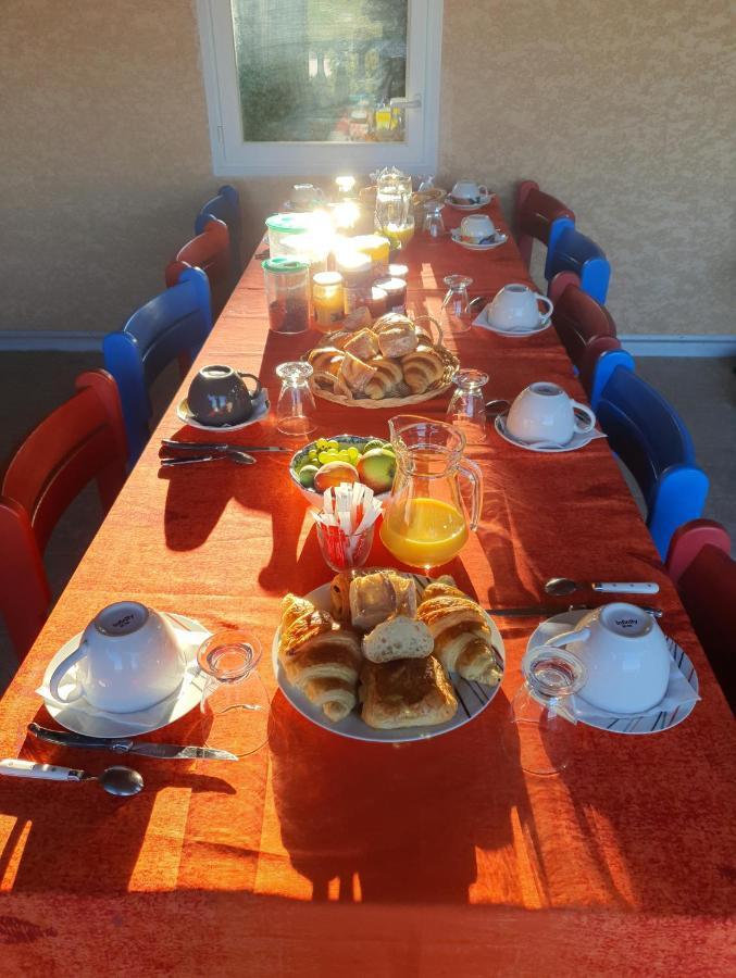 Villa Des Masques Aubais Экстерьер фото
