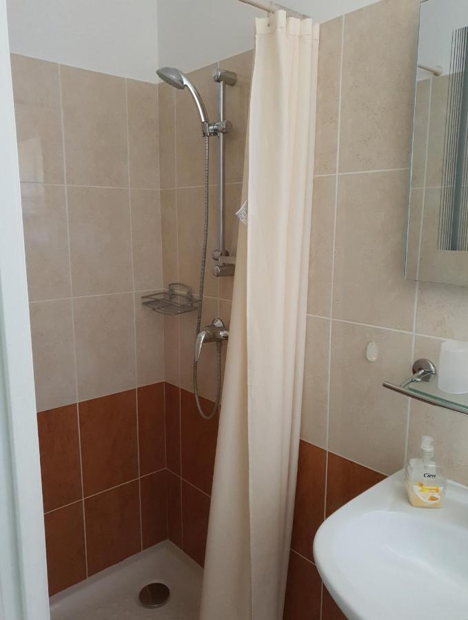 Villa Des Masques Aubais Экстерьер фото
